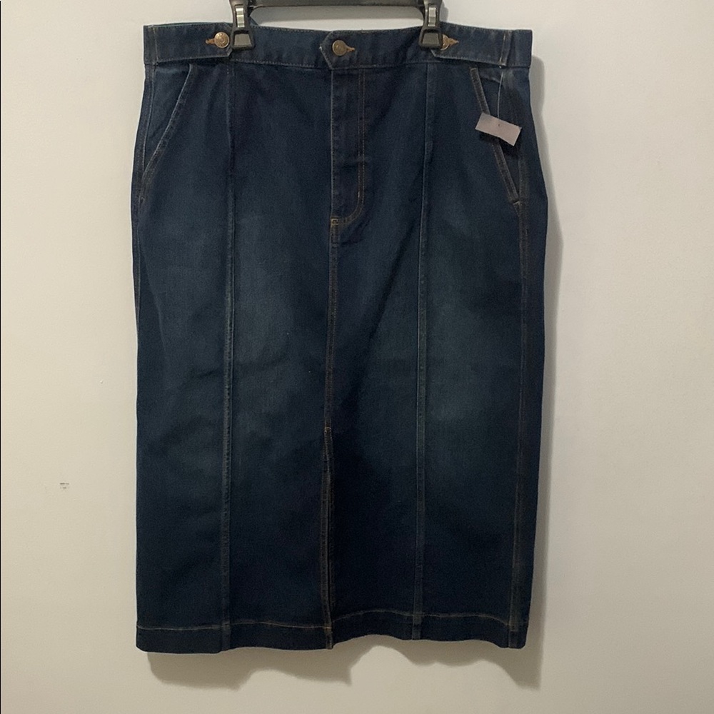 Chaps denim NWT size 18 skirt